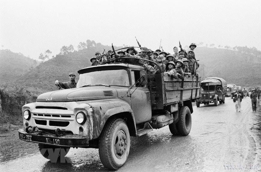 Bộ đội ta hành quân lên mặt trận phía Bắc, tháng 2/1979. Ảnh: Nhật Trường/TTXVN.