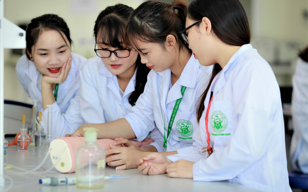 Đào tạo sinh viên y khoa. Ảnh: TL.