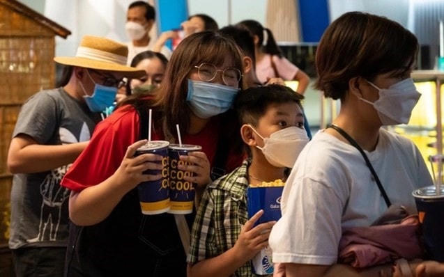 Theo các nhà sản xuất phim, cần cân nhắc kỹ lưỡng khi quyết định đóng cửa rạp sau 0h. 