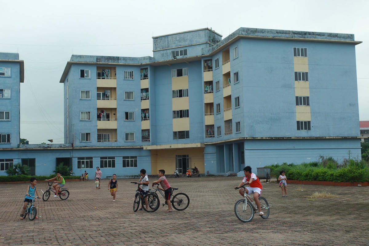 Nhà ở xã hội là mơ ước của nhiều người. Ảnh: Quang Vinh.