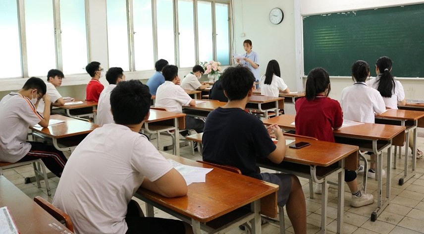 Thí sinh dự thi vào lớp 10 tại Hà Nội.