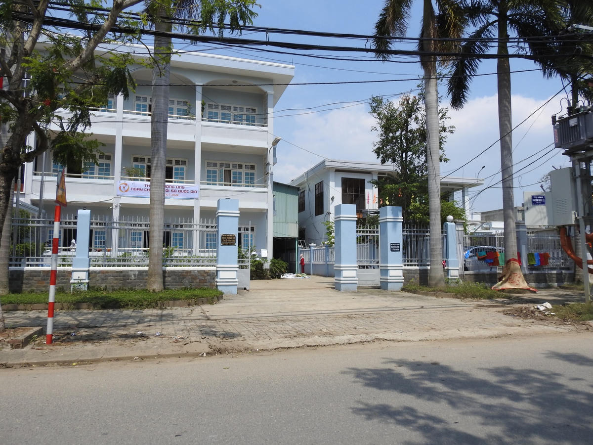 Đà Nẵng: Hồ sơ tại Chi cục thuế quận Cẩm Lệ bị mưa ngập phải đem phơi