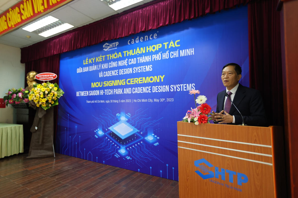 ông Trần Văn Tùng, Thứ trưởng Bộ Khoa học - Công nghệ phát biểu tại Lễ ký kết hợp tác của TP HCM và đối tác.