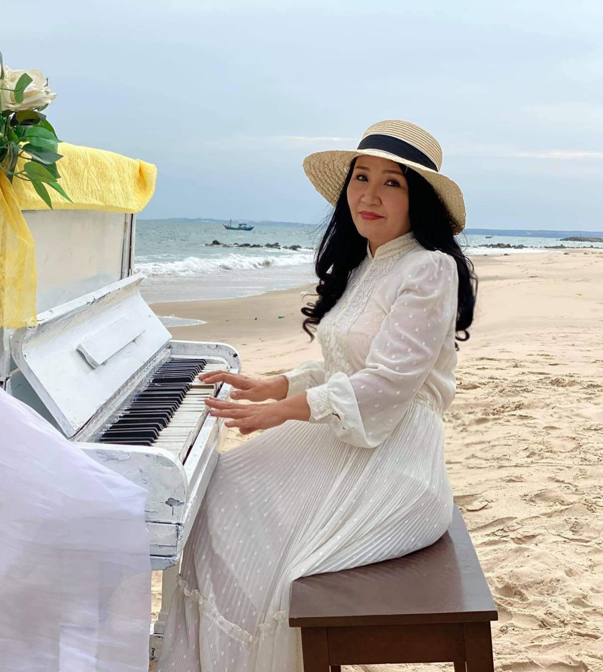 Ở ngưỡng U60, sau bao biến cố,  Ngân Quỳnh hài lòng với cuộc sống hiện tại.