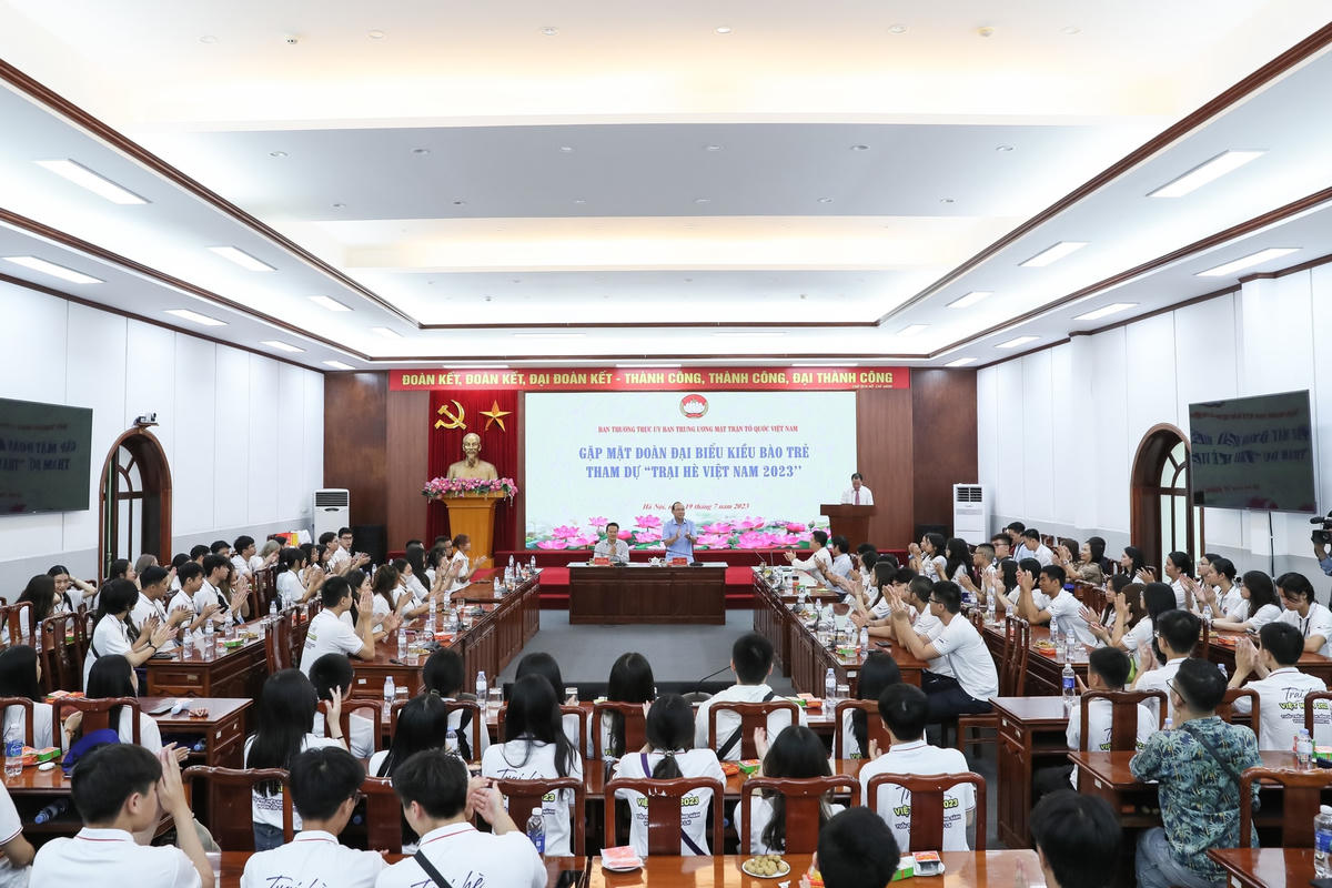 Quang cảnh buổi gặp mặt. Ảnh: Quang Vinh.