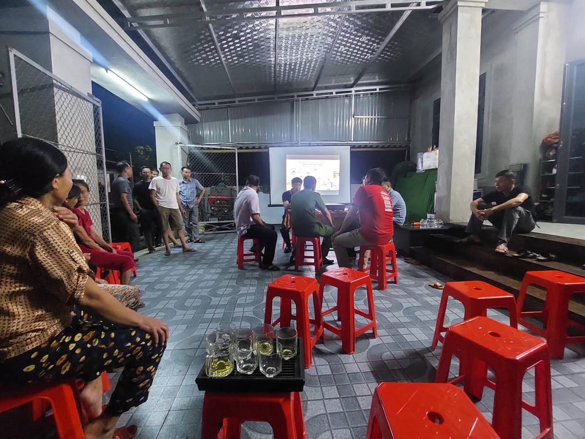 Hội thảo bị đình chỉ khi mới diễn ra được 7-8 phút.