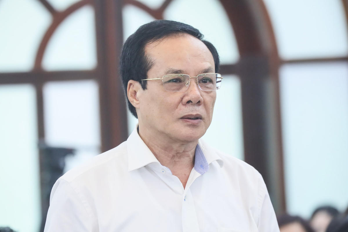 Ông Lê Bá Trình, nguyên Phó Chủ tịch UBTƯ MTTQ Việt Nam phát biểu. Ảnh: Quang Vinh.