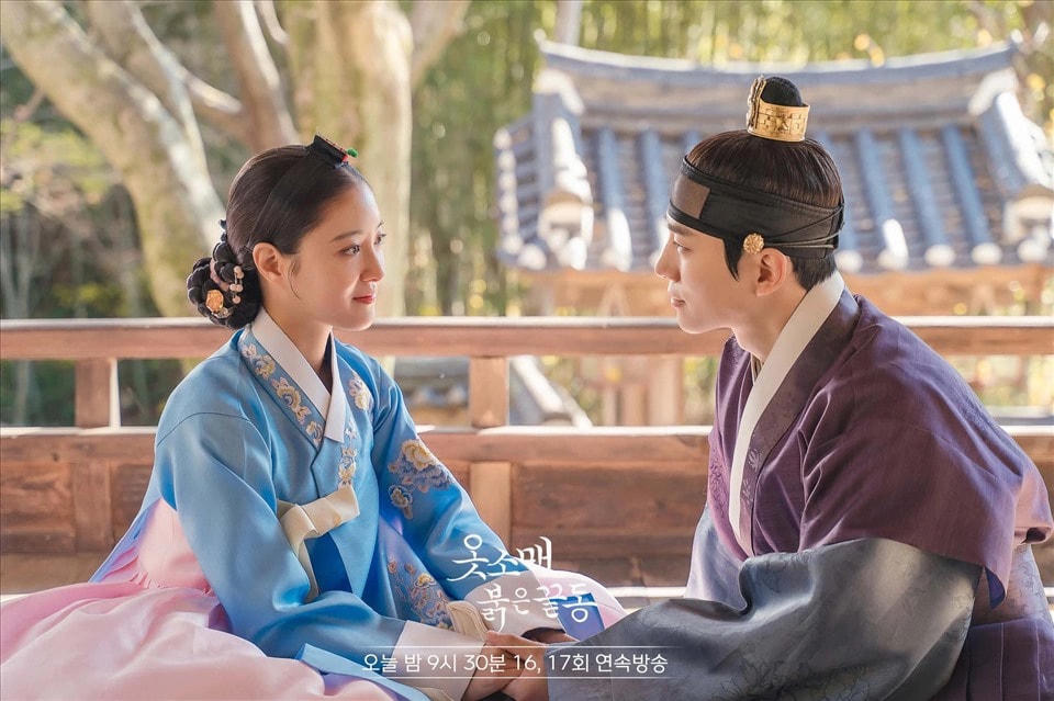 "Cổ tay áo màu đỏ" là một trong những phim truyền hình Hàn Quốc thành công bậc nhất.