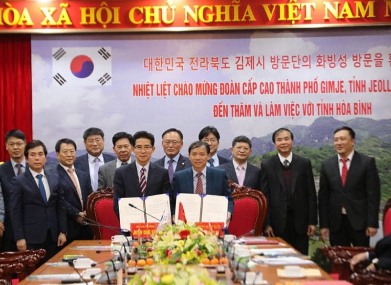 Đoàn công tác tỉnh Yamanashi, Nhật Bản thăm và làm việc tại tỉnh Hòa Bình.