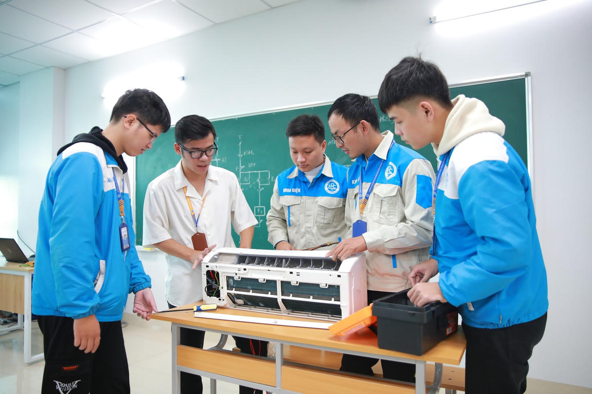 Tìm lối đi phù hợp để tránh thất nghiệp