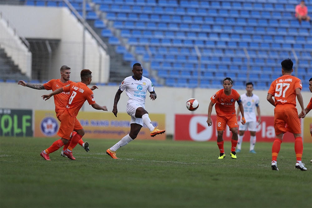 Nam Định bay cao ở V.League 2023 sau 2 chiến thắng liên tiếp.