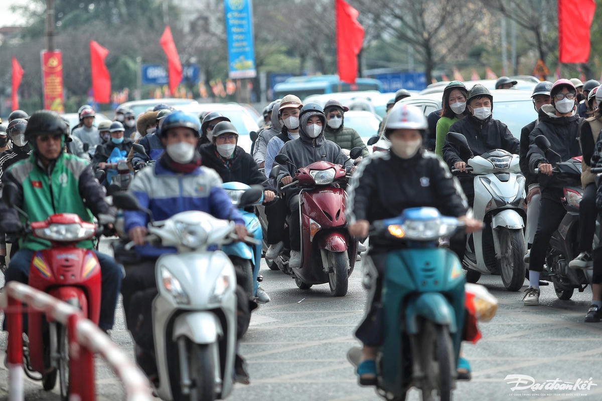 W_nguoi_dan_linh_kinh_do_dac-le-khanh2.jpg