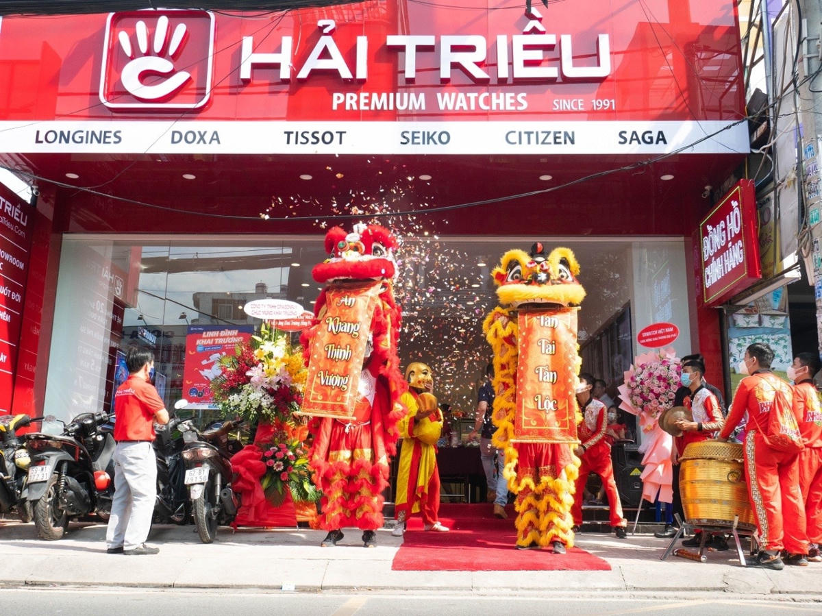 Đồng Hồ Hải Triều khai trương liên tiếp nhiều chi nhánh sau khi kết thúc chuỗi ngày giãn cách vì dịch bệnh.