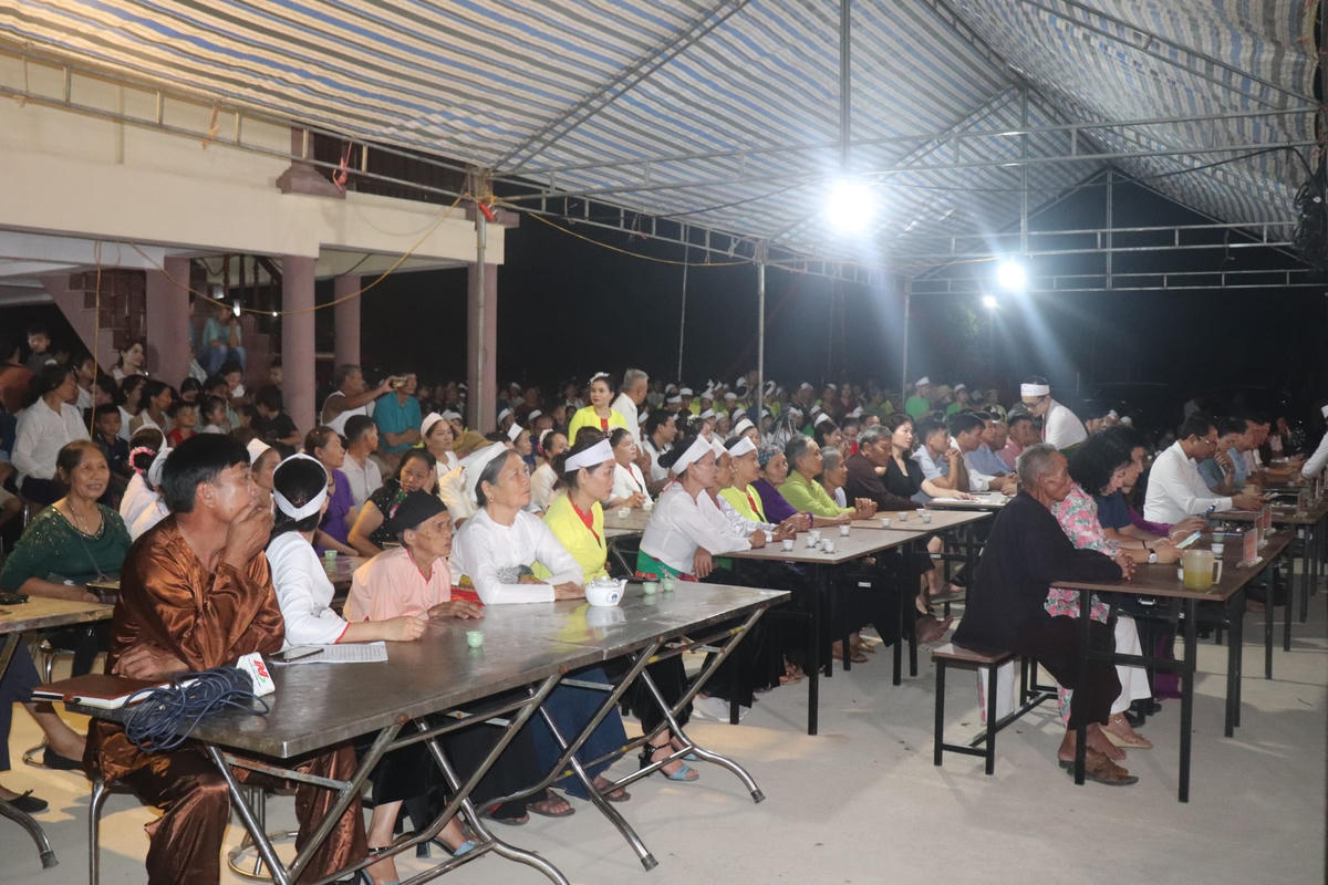 Ngày hội ở bản Ao Lươn