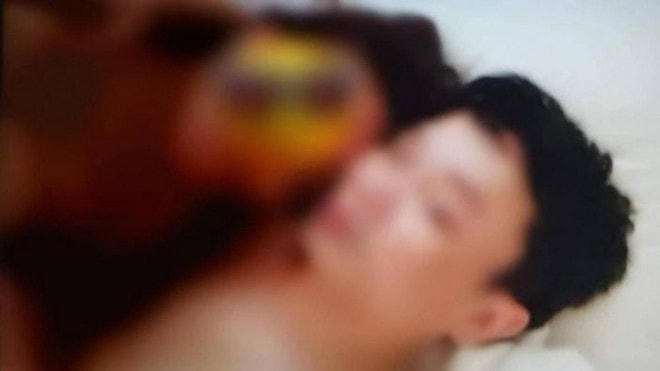 Ông N.D.Đ. giải trình đó là hình ảnh nhiều năm về trước, ông còn độc thân với người yêu cũ.