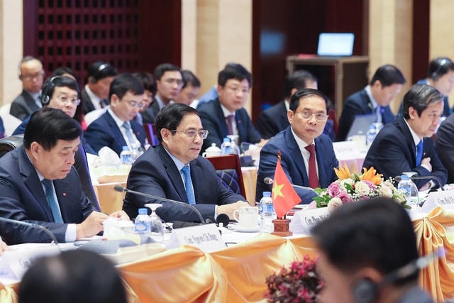 Thủ tướng Phạm Minh Chính tại Hội nghị Hợp tác đầu tư Việt Nam - Lào năm 2023. Ảnh: VGP.