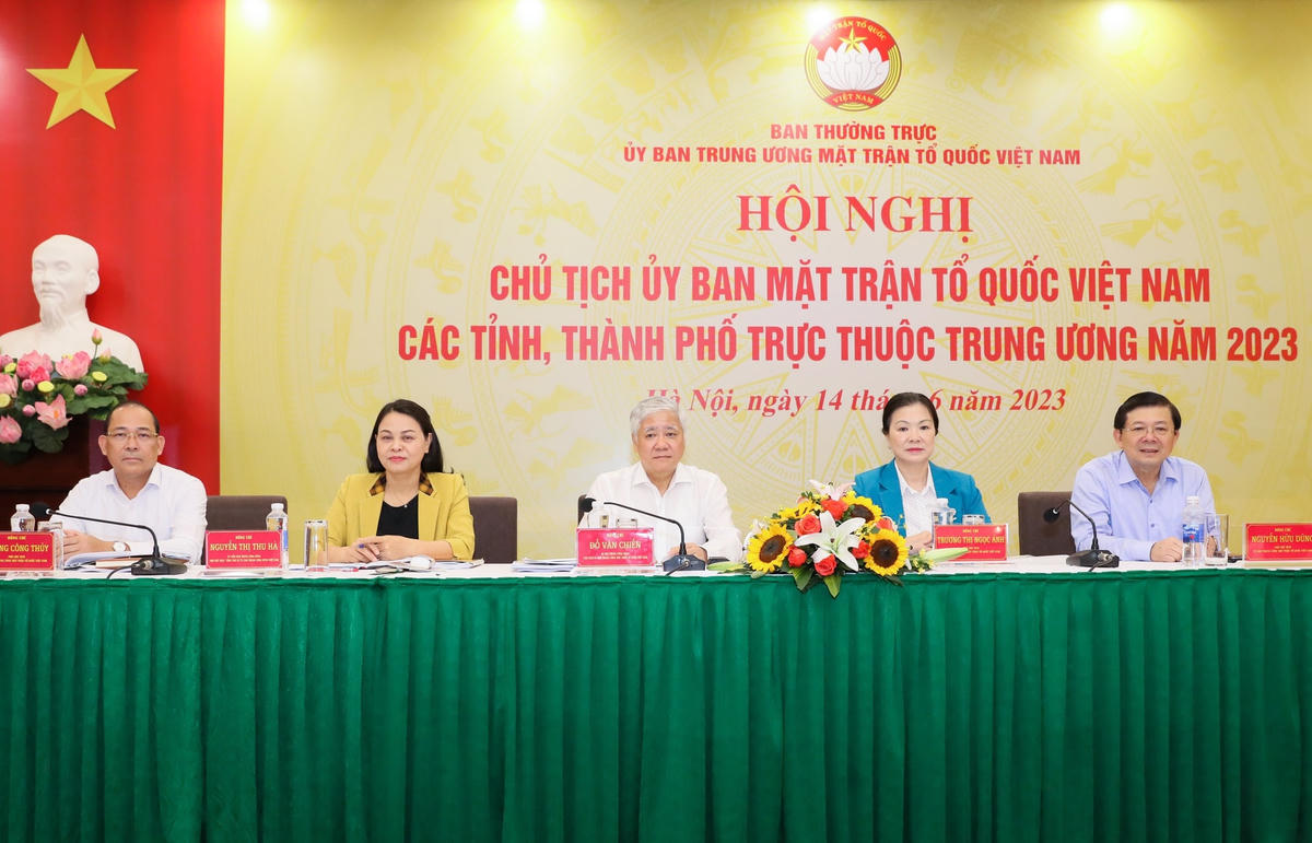 Chủ trì Hội nghị. Ảnh: Quang Vinh.