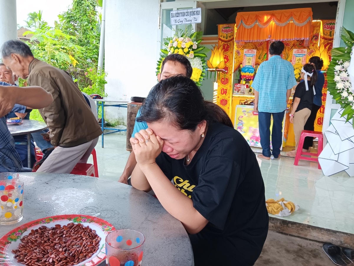 Gia đình cháu Đ. đau xót trước sự ra đi đột ngột.