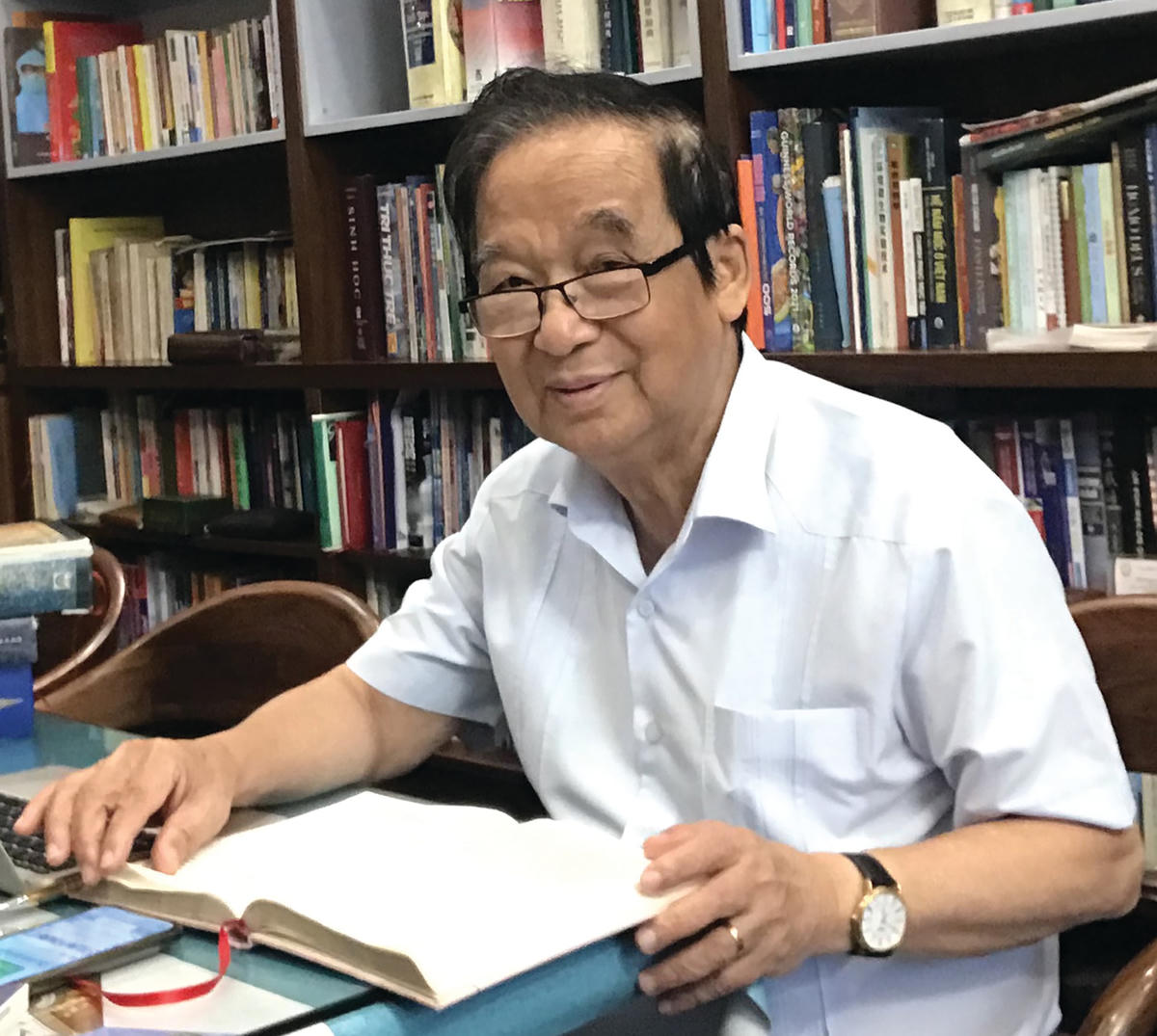 GS Nguyễn Lân Dũng. Ảnh: Thư Hoàng.  