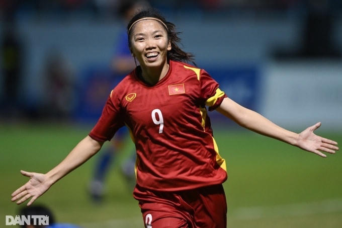 FIFA đánh giá Huỳnh Như là cầu thủ quan trọng của đội tuyển nữ Việt Nam (Ảnh: Mạnh Quân/Dân trí).