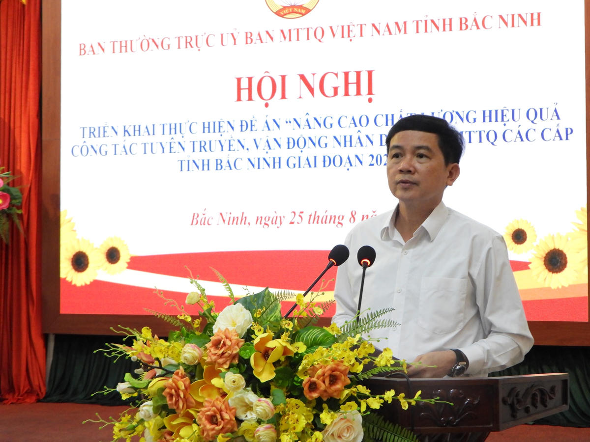 Ông Nguyễn Văn Triển, Phó Chủ tịch Ủy ban MTTQ tỉnh Bắc Ninh trình bày Kế hoạch thực hiện Đề án.
