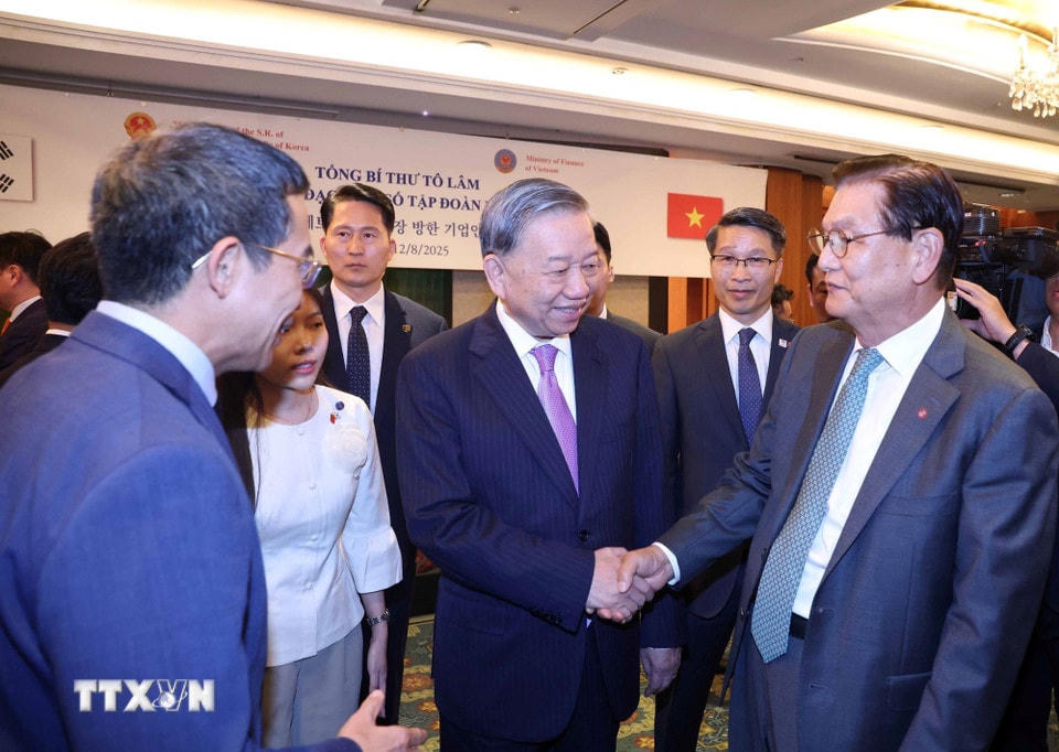 Tổng Bí thư Tô Lâm gặp gỡ lãnh đạo một số Tập đoàn lớn của Hàn Quốc. (Ảnh: Thống Nhất/TTXVN)