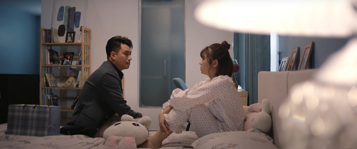 Việt tâm sự anh cũng rất bỡ ngỡ khi đảm đương vai trò làm bố. Ảnh: CMH. 