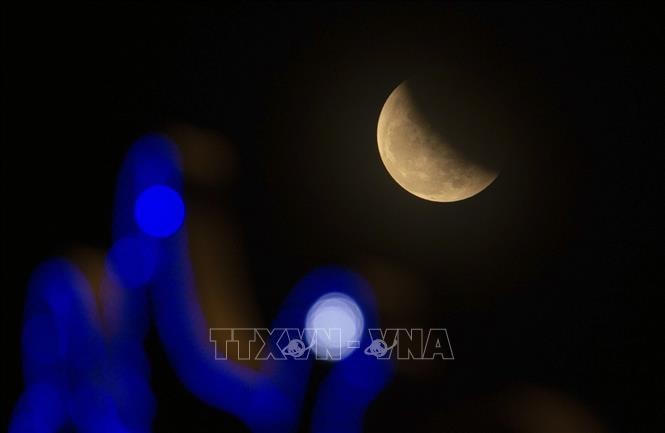 Ngắm nguyệt thực toàn phần cuối cùng của năm 2022