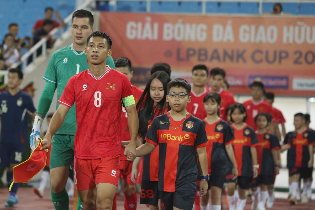 Bai the thao ngay 25-2