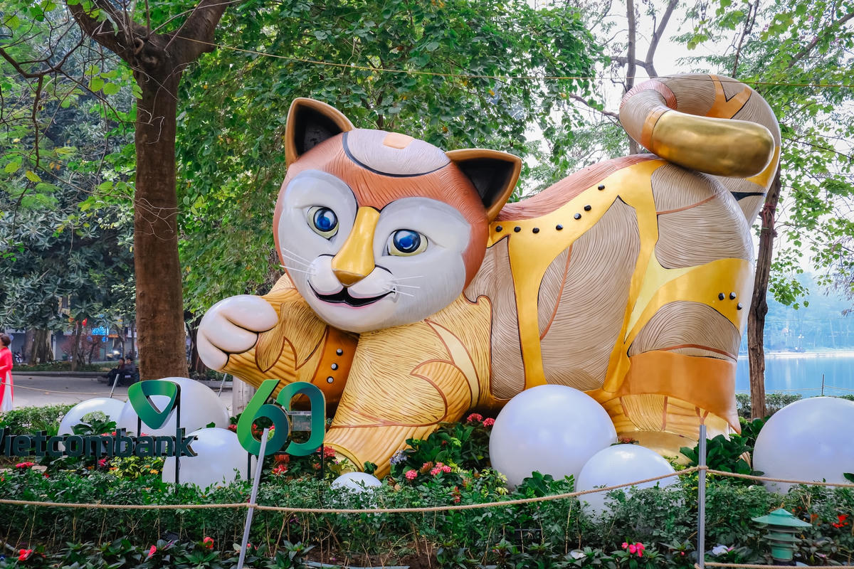 Ngắm Hà Nội bình yên trong ngày đầu năm mới