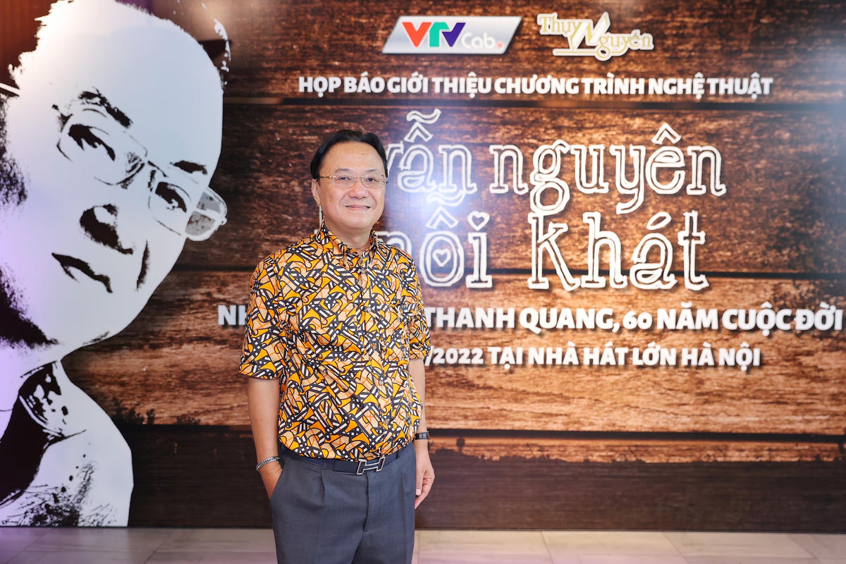 "Vẫn nguyên là nỗi khát" thể hiện khát khao chinh phục đỉnh cao của nhà thơ Hồng Thanh Quang. 