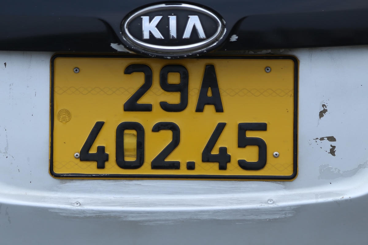 Số 9 trong biển soát được sửa thành số 0.