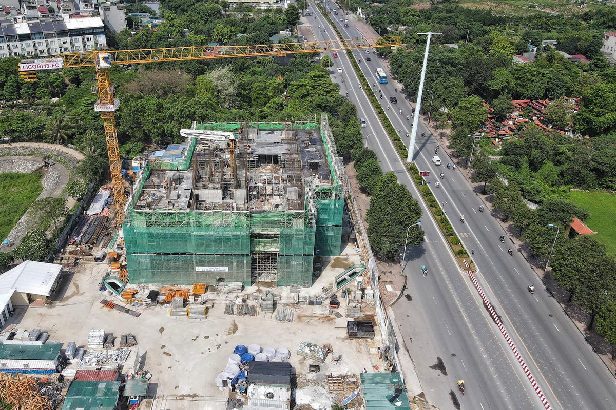 Dự án nhà ở xã hội NHS Trung Văn được triển khai trên ô đất có diện tích hơn 2.700 m2, mật độ xây dựng là hơn 46%. Nguồn vốn đầu tư là ngoài ngân sách với khoảng gần 600 tỷ đồng.