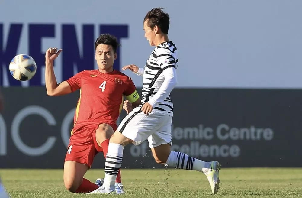 Hàng thủ U23 Việt Nam chơi đầy tự tin và nỗ lực trước sức ép cực lớn của U23 Hàn Quốc