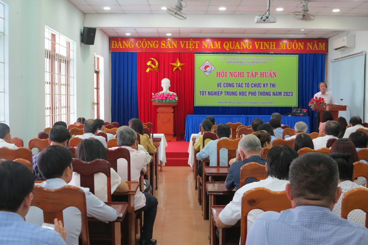 Quang cảnh buổi tập huấn.