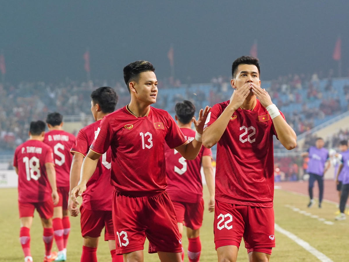 Tuyển Việt Nam sẽ đụng độ Thái Lan ở chung kết AFF Cup 2022. Ảnh: ĐỘC LẬP.