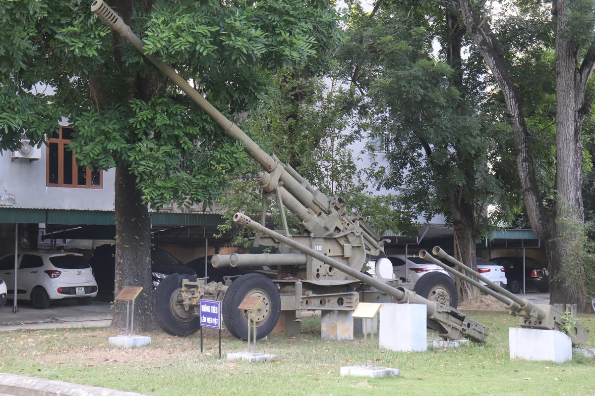 Các vũ khí thời kỳ kháng chiến.