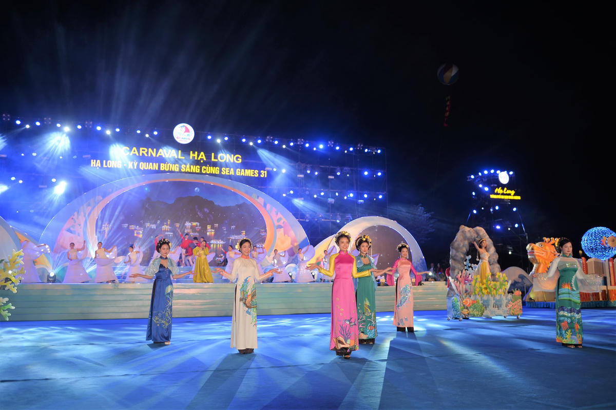 Carnaval Hạ Long là sản phẩm du lịch độc đáo, hấp dẫn mang thương hiệu riêng có của Quảng Ninh.