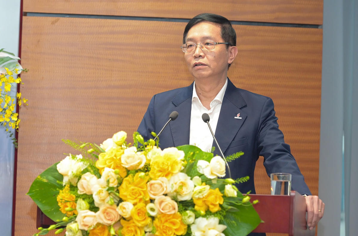 Ông Trần Quang Dũng - Phó Bí thư Thường trực Đảng uỷ Tập đoàn Dầu khí Việt Nam phát biểu tại buổi lễ