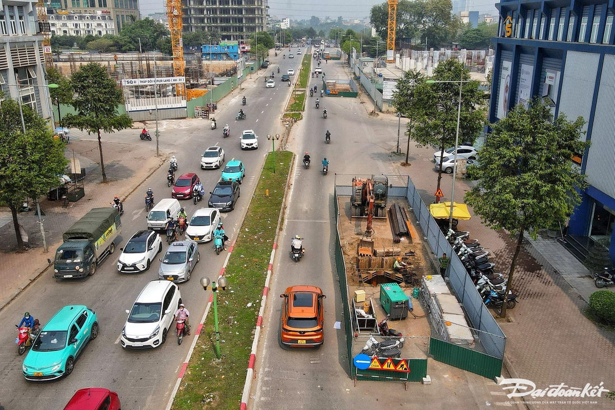 lo_cot-le-khanh8.jpg