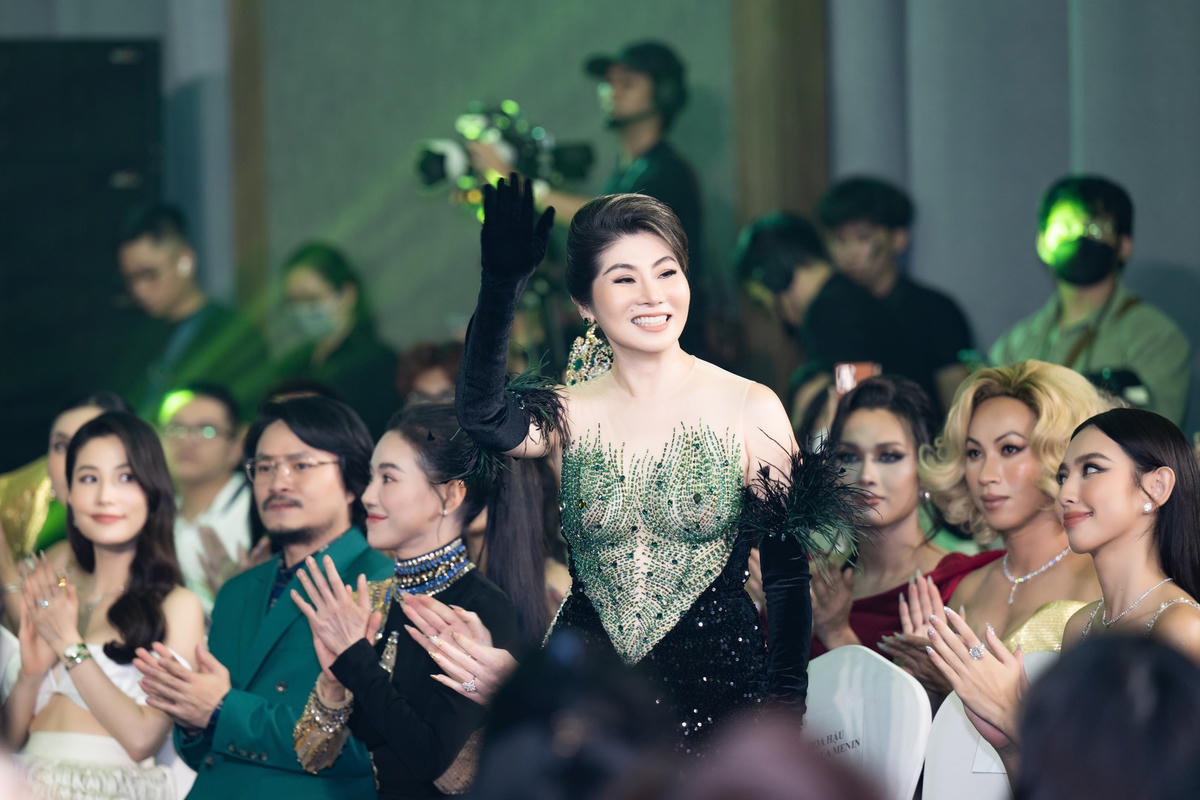 Bà Teresa Chaivisut, Phó Chủ tịch Miss Grand International cũng góp mặt tại sự kiện lần này. Sau buổi họp báo, bà Teresa cùng Isabella Menin còn có một số hoạt động bên lề để quảng bá cho cuộc thi, dự kiến diễn ra vào tháng 10 năm nay tại TP HCM.
