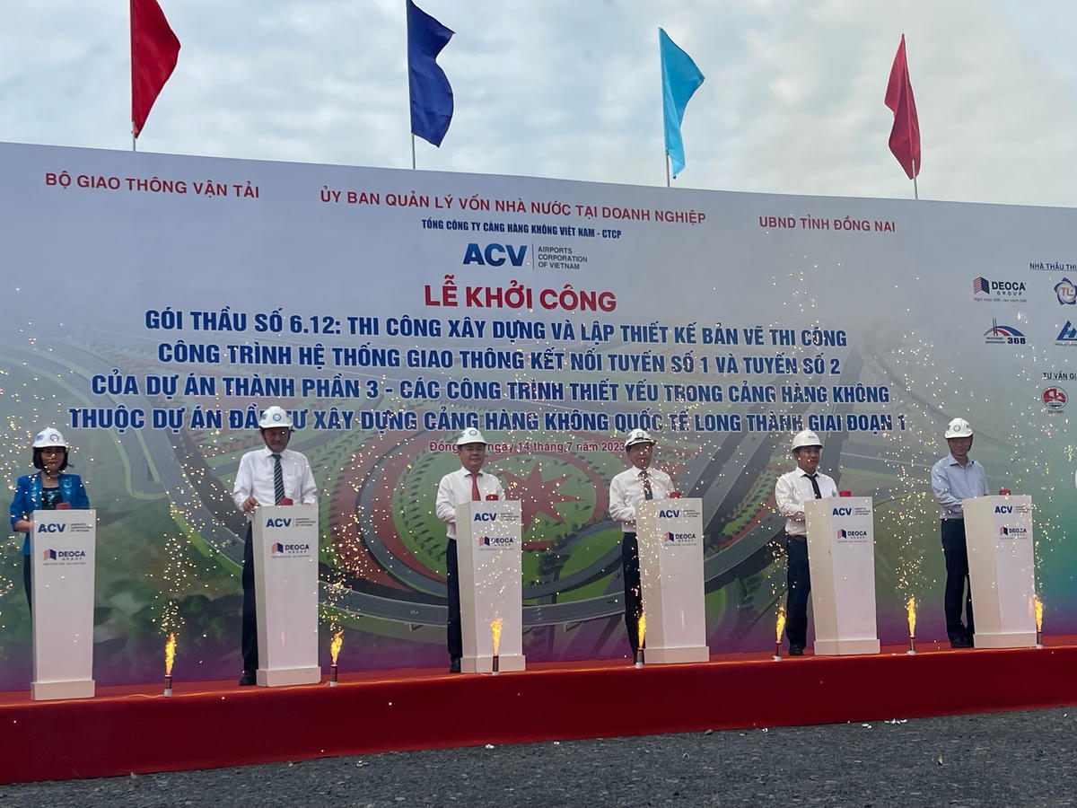 Các đơn vị tham gia lễ khởi công.