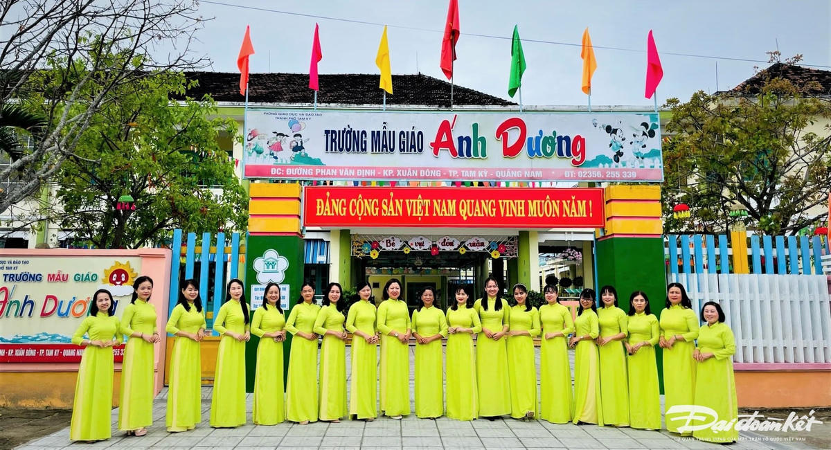 W_ao-dai-3.jpg