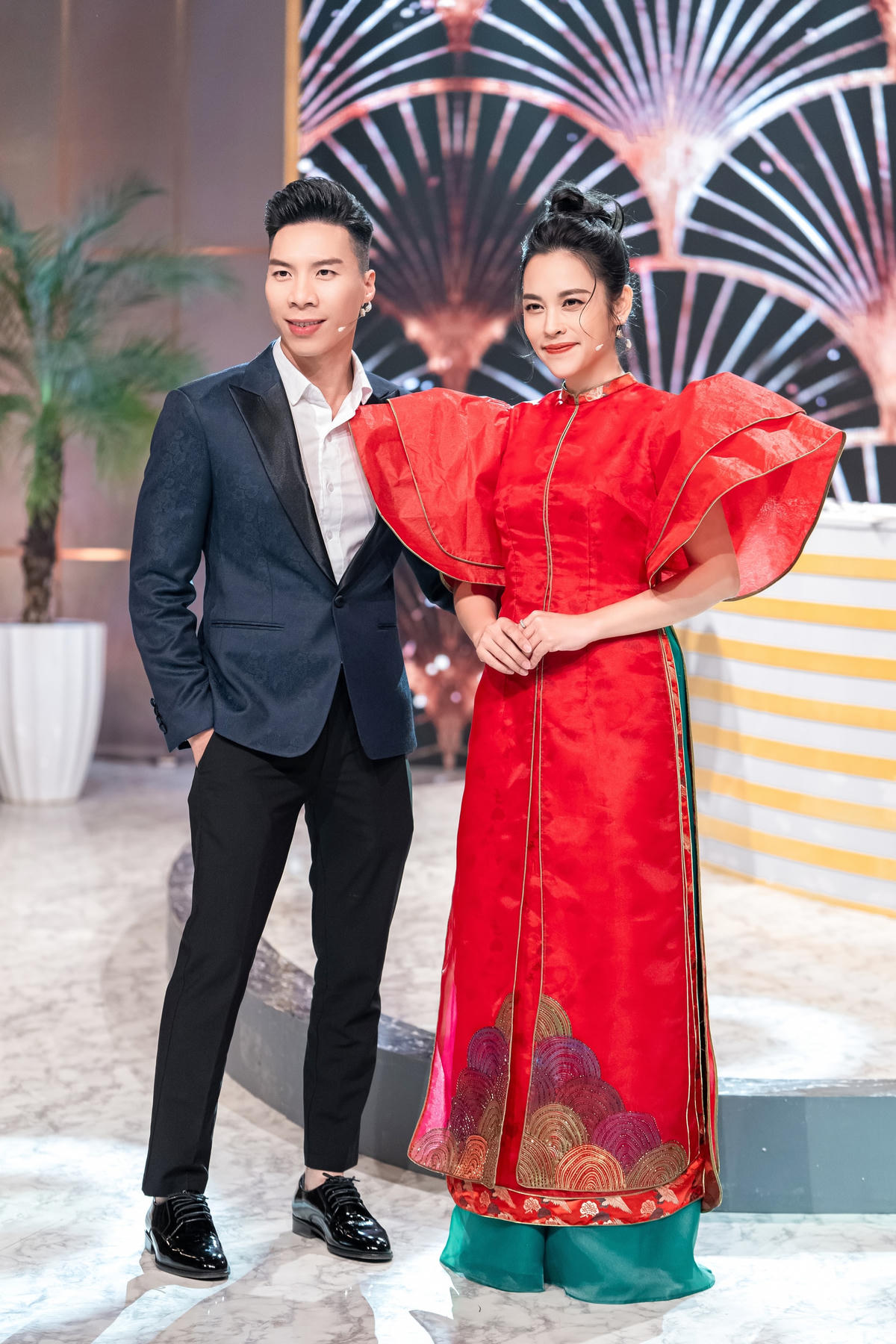 Quốc Nghiệp - Ngọc Mai là khách mời đầu tiên của "Khách sạn 5 sao" mùa 2. 