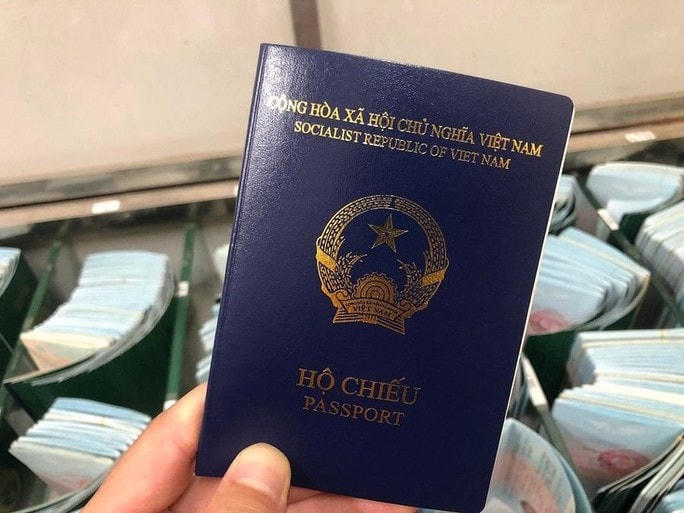 Hộ chiếu mẫu mới của Việt Nam. Ảnh: Người Lao Động.