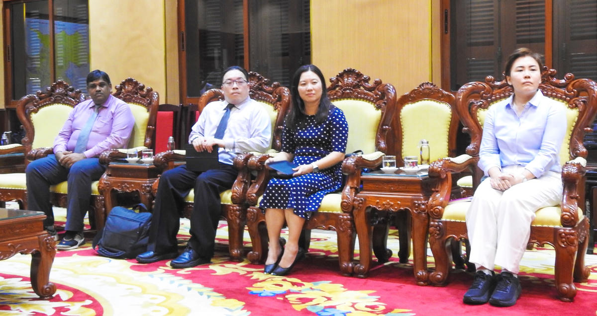 Quang cảnh buổi tiếp Đoàn Đại biểu cấp cao Hiệp hội Nhân dân Singapore. Ảnh: Thanh Tùng.