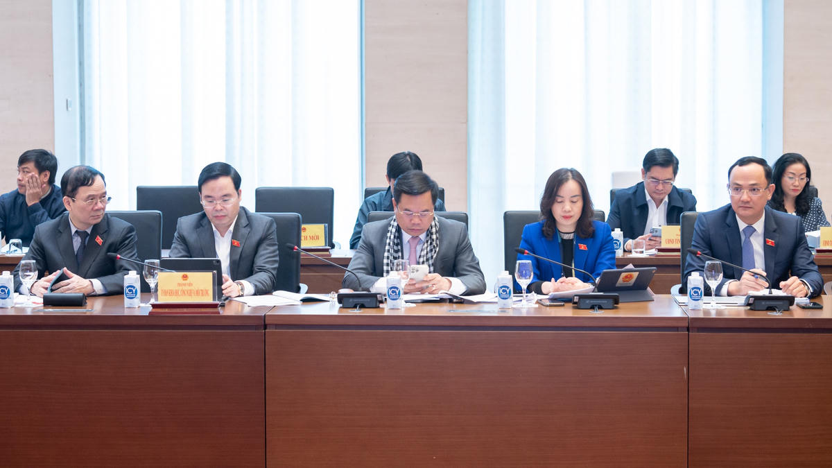 Các đại biểu tại phiên giải trình, ngày 19/12. Nguồn: Quochoi.vn