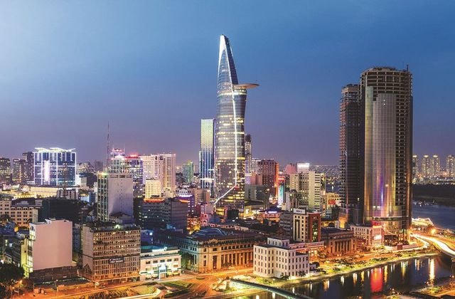 TP HCM cần đặt mục tiêu vực dậy nền kinh tế.
