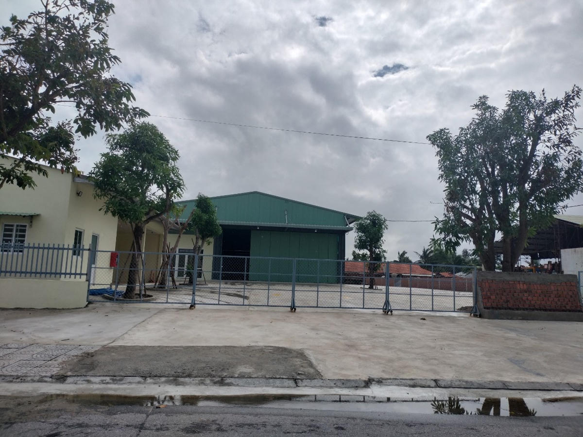 TTĐK xe cơ giới 92-06D nhìn từ bên ngoài vào.