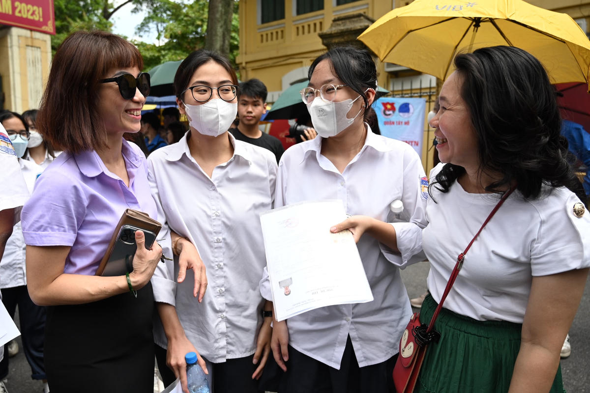 Nụ cười lộ rõ trên gương mặt thí sinh. Ảnh: Lê Trung.